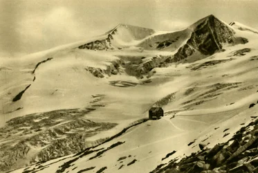 De Neue Prager Hütte, Großvenediger berg, Tirol, Oostenrijk, ca. 1935