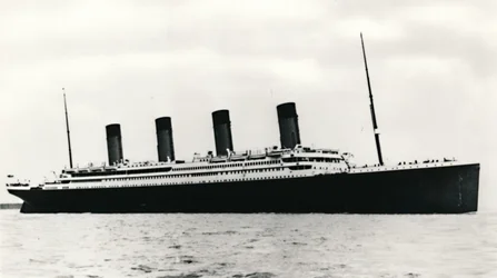 De RMS Titanic vertrekt uit Southampton, 10 april 1912