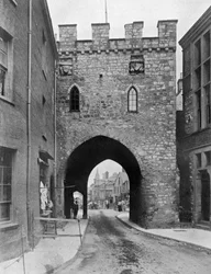 De Stadspoort, Chepstow, Monmouthshire, Wales, 1924-1926