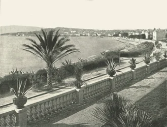 Het panorama van La Croisette, Cannes, Frankrijk, 1895