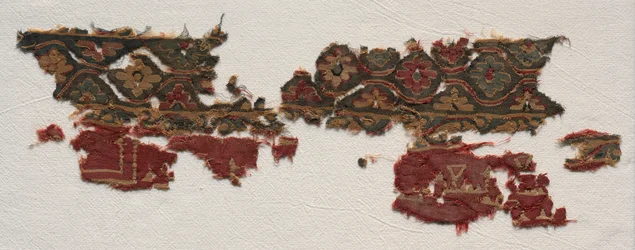 Tiraz met bladmotief, 717-718