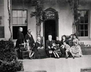 Victor Hugo, Franse romanschrijver, in ballingschap op Guernsey, 1866