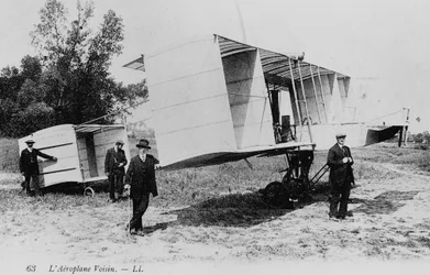 Voisin dubbeldekker, 1910