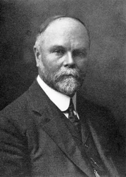 Worcester R Warner, Amerikaanse fabrikant, circa 1900s