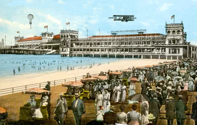 Youngs New Million Dollar Pier, Atlantic City, New Jersey, VS, 1913