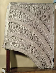 Architraaf van een poort, rood zandsteen, Mathura, UP, 2e eeuw n.Chr.