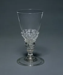 Loodglazen kelk: Facon de Venise, ca. 1680