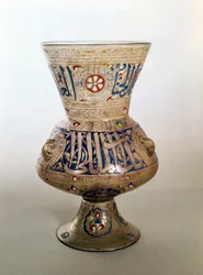 Moskeelamp, met toewijding aan Shibi-Abdania Kafur ar-Rumi, midden 14e eeuw