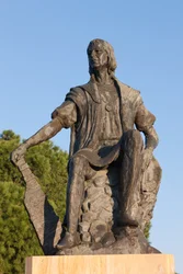 Standbeeld van Christoffel Columbus bij het La Rabida-klooster, Huelva, Andalusië, Zuid-Spanje