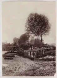 Bruggen, Pile Kinderen op een brug, ca. 1890