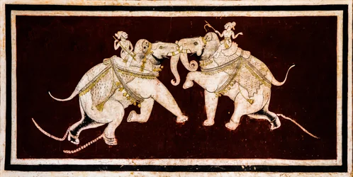 Chittra Shala binnenplaats met virtuoze fijne schilderijen, Taragarh Fort, Bundi, Rajasthan, India, Azië