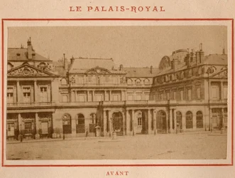 Commune van Parijs (1871): zicht op het Palais-Royal (Palais Royal) in Parijs voor de brand van mei 1871. Fotografie van Pierre Pepetit