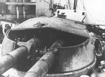 Schade aan Q-toren, HMS Lion, Jutland