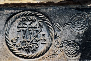 Decoratief detail van de ingang