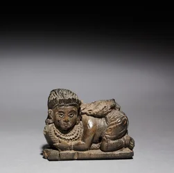 Beeldje van een Hurkende Vrouw, 900-800 v.Chr.