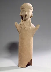 Godin of aanbidder met opgeheven armen, beeldje, c.550 v.Chr. (terracotta)