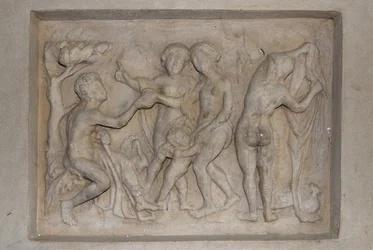 Griekse mythologie: het Oordeel van Paris. De herder Paris moet de mooiste van de drie godinnen kiezen: Afrodite (Venus), vergezeld door Cupido, Hera (Juno) en Athena (Minerva). Hij kiest Afrodite, aan wie hij een gouden appel aanbiedt. Reliëf
