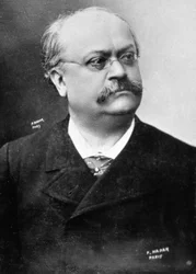 Halflang portret van de Franse operettecomponist Alexandre Charles Lecocq