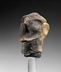 Hoofd van een mannelijke figuur