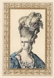 Marie Antoinette, vrouw van koning Lodewijk XVI van Frankrijk, in een uitgebreid kapsel gekroond met linten en parels