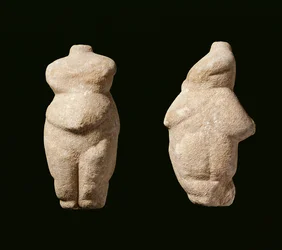 Neolithische Steopagus Dame, voor- en zijaanzicht, Avaritsa (Meliteia) in Thessalië, Griekenland, 6000-5200 v.Chr.