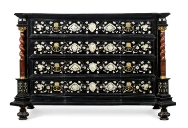 Een van een paar Noord-Italiaanse commodes, waarschijnlijk Venetië, ca. 1700