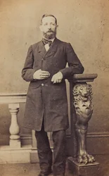 Portret van Auguste Foucart, directeur van de school samen met zijn broer Henri Olympe