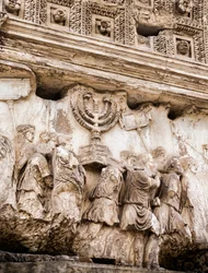 Processiepaneel op de Boog van Titus, Romeins Forum, Rome, Italië