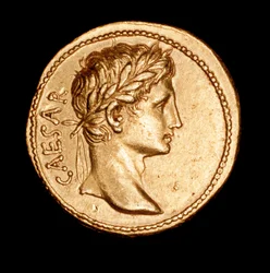 Zeldzame antieke Romeinse munt, aureus, keizer Augustus ca. 27 v.Chr.