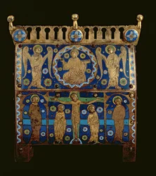 Reliekschrijn, versierd met emailleplaten die de Kruisiging en de Apotheose van Christus afbeelden, Frans, gemaakt in Limoges