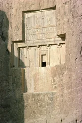 Rotsgraf van koning Artaxerxes II, Achaemenidische periode, 4e eeuw v.Chr.