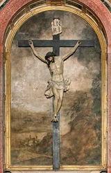 Altaar van het Kruisbeeld, houten kruisbeeld door Giacomo Bertesi 1687