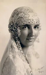 De hertogin Anna van Frankrijk in trouwkleding