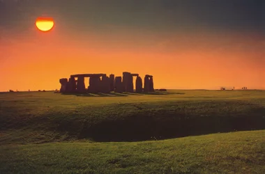 Verenigd Koninkrijk, Engeland, Wiltshire County, Stonehenge, Bronstijd megalithisch monument bij zonsondergang