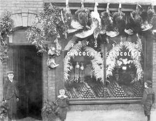 Verenigd Koninkrijk: Een banketbakkerswinkel met gevogelte buiten