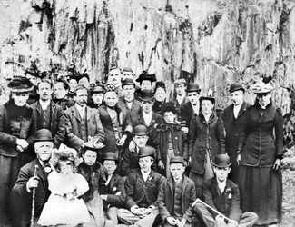 Verenigd Koninkrijk: Een Groep Mensen op Uitstapje. ca. 1910