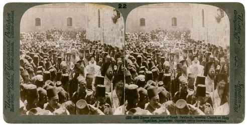 Paasprocessie van de Griekse Patriarch, die de Kerk van het Heilig Graf binnengaat, Jeruzalem, 1903