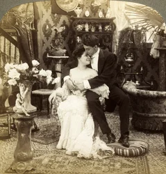 George bewondert Ethels mooie teint