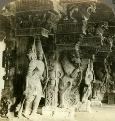 Zuilen van een hindoetempel, Madurai, India