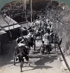 Rijden naar de Daijingu-tempel, voor het Shinto-festival van aanbidding van de zonnegodin, Yokohama, Japan, 1904