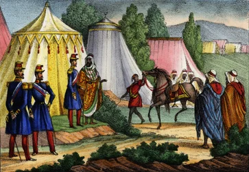 Arabische leider die een paard aanbiedt aan een officier van het Franse Leger van Afrika, Algerije