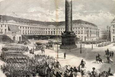 De Parijse feesten, het leger van Italië defileert voor de keizer op de Place Vendome - Oorlog van Italië - Terugkeer van de troepen, Place Vendome, in Parijs, begroet door Napoleon III