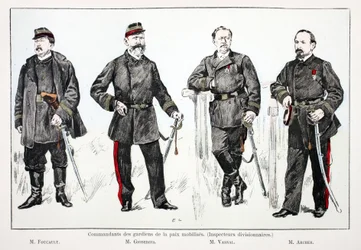 Commandanten van de gemobiliseerde vredeshandhavers (divisie-inspecteurs), van links naar rechts: Mr. Foucault, Mr. Giobergia, Mr. Vassal, Mr. Archer. Kleurenets, voor illustratie 