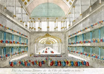 Uitzicht op het beroemde theater van de stad Napels in Italië