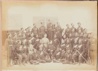 Gurkha onderofficieren en geweerschutters van het 4e Gurkha (Geweer) Regiment