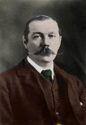 Portret van Sir Arthur Conan Doyle (1859-1930), Engelse schrijver, bedenker van het personage 