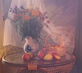 Verfijnde bloemen en fruit