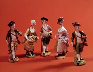 Kleine figuren die personages voorstellen (jager, huishoudster, dame van hoge samenleving...) Porseleinen beeldjes uit de 18e eeuw Venetiaanse School. Parijs, Decoratieve Kunsten
