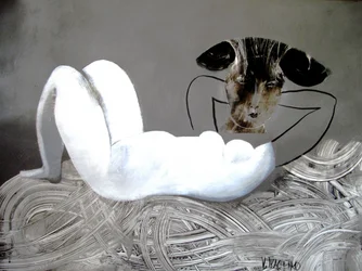 Contemplatieve abstracte figuur