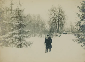 Graaf Lev Nikolayevich Tolstoy wandelend